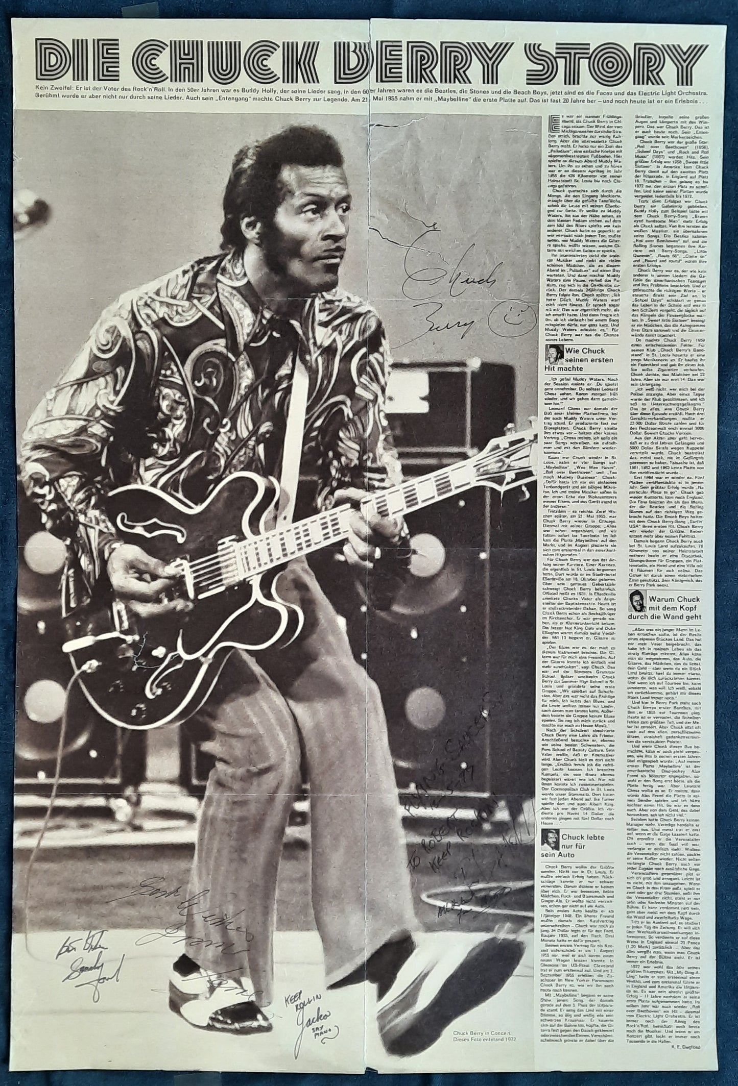 CHUCK BERRY 1977 Press-Poster signed by Chuck Berry and Flying Saucers members!