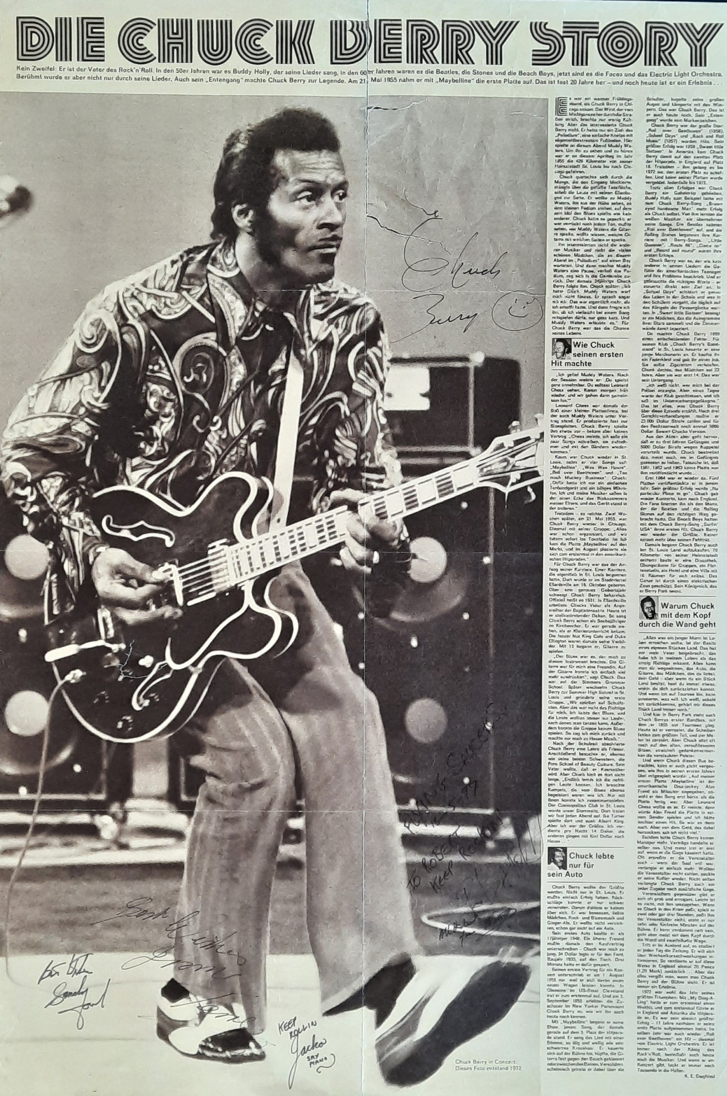 CHUCK BERRY 1977 Press-Poster signed by Chuck Berry and Flying Saucers members!